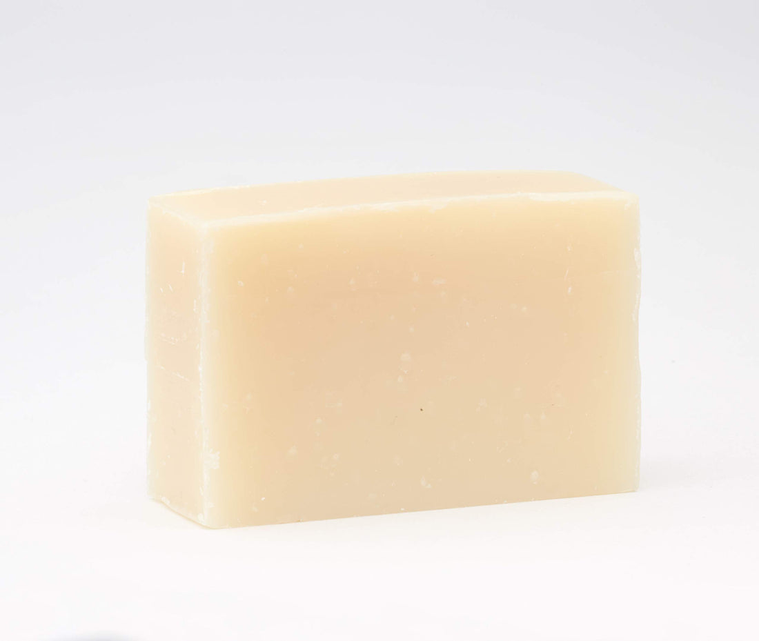 Luxury Handmade Soap - Distinctive Essential Oils Fragrance - Natural Bar Soap, Palm Oil FREE, No Preservatives, Plastic Free, Never tested on Animals