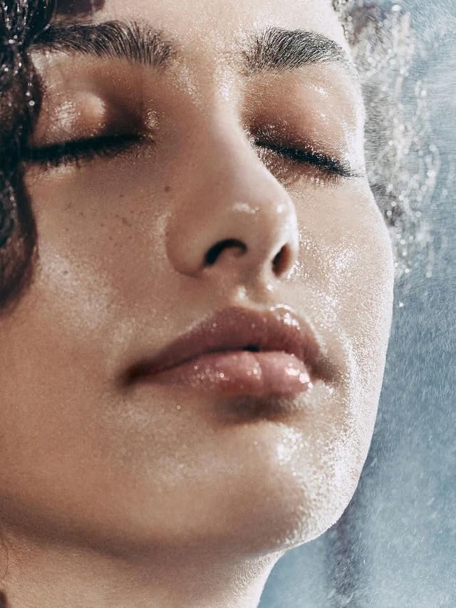 ILIA - Natural Blue Light Face Mist | Non-Toxic, Vegan, Cruelty-Free, Clean Makeup (0.47 fl oz | 14 ml)