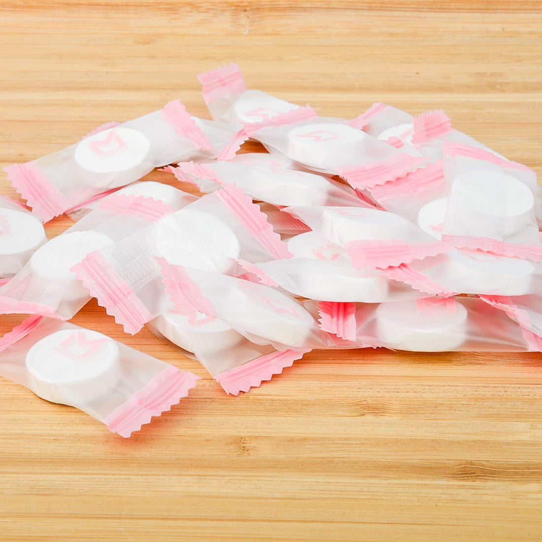 100Pcs Compressed Facial Mask Grain Skin Care Dry Sheet Mask Paper DIY Natural Face Cotton Mask Sheet With Free Mask Bowl and Stick (100 Pieces)