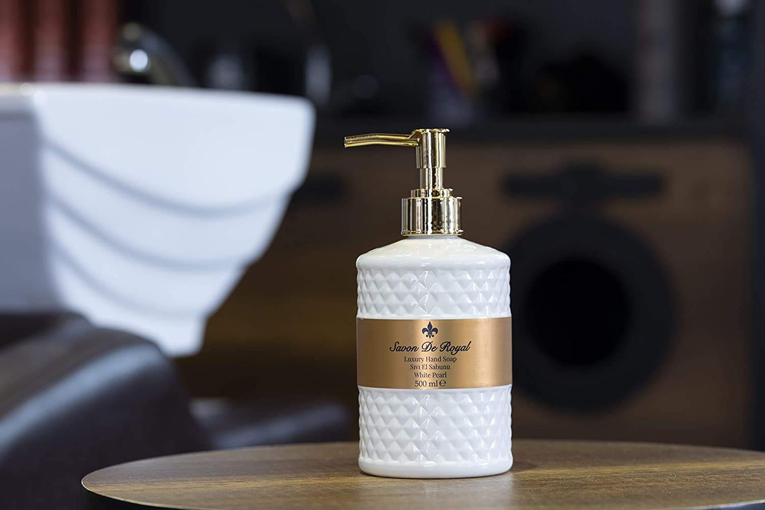 Savon De Royal White Pearl Liquid Hand Soap - Liquid Hand Wash, Multipurpose Liquid Soap in Pump Dispenser, Lily Flower Scent, 16.9 fl oz