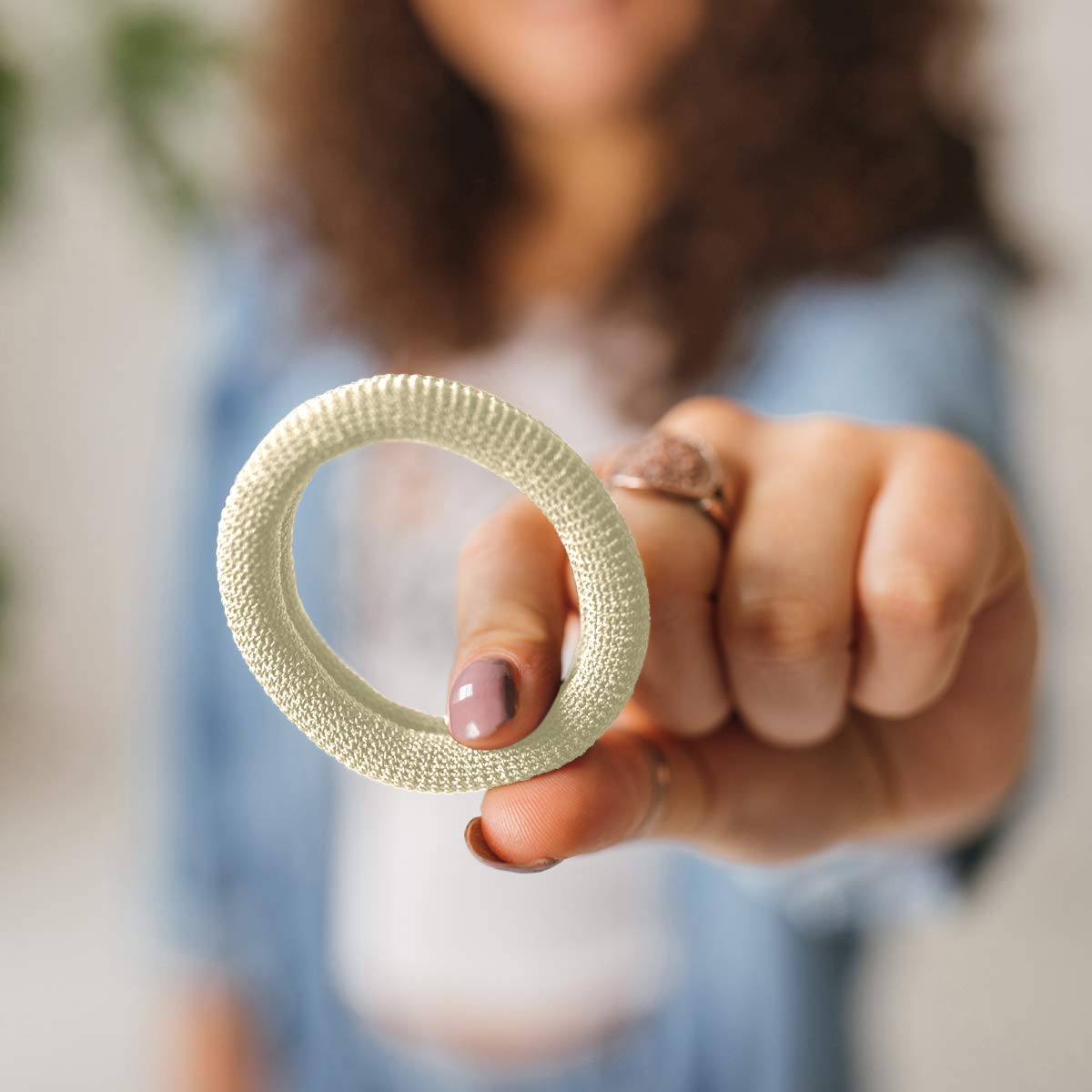 Burlybands - The Ultimate Hair Ties for Thick Heavy or Curly Hair. No Slipping Damage Breaking or Stretching Out. Seamless Ponytail Holders Scrunchies Sports Hair Ties for Thick Hair (Blonde 3 Pcs)