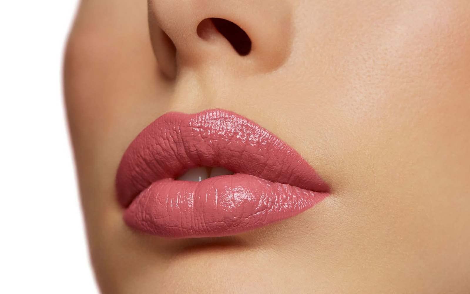 Pupa Milano Volume Enhancing Lipstick - Bright And Defined Lips - Smooth, Super Creamy And Comfortable Texture - Combats Flaking And Discomfort - Rapid Action - 102 Romantic Rose - 0.123 Oz