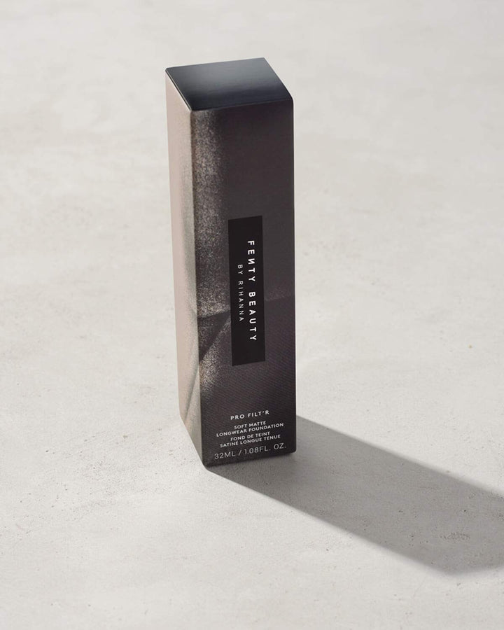 Fenty Beauty by Rihanna Pro Filt’r Soft Matte Longwear Liquid Foundation 490
