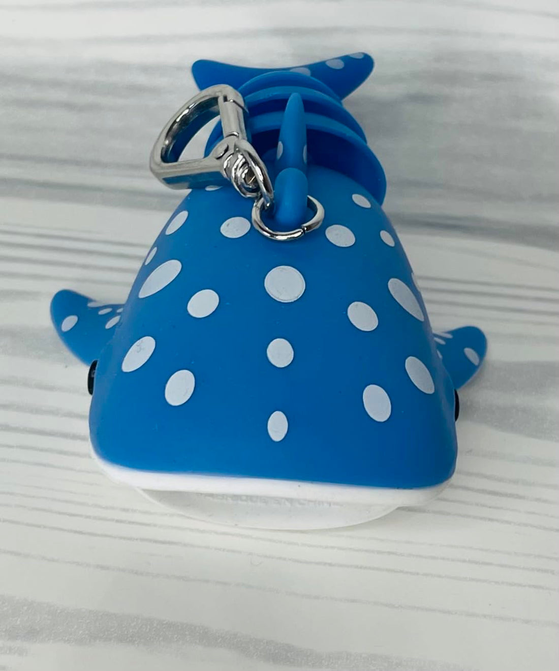 Bath and Body Works Blue and White Shark Pocketbac Hand Sanitzer Holder