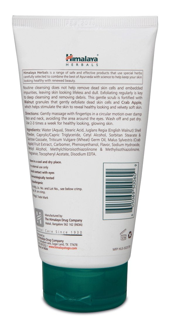 Himalaya Gentle Exfoliating Walnut Facial Scrub for Oily Skin, Free from Parabens, SLS/SLES and Phthalates 5.07 oz (150 ml)