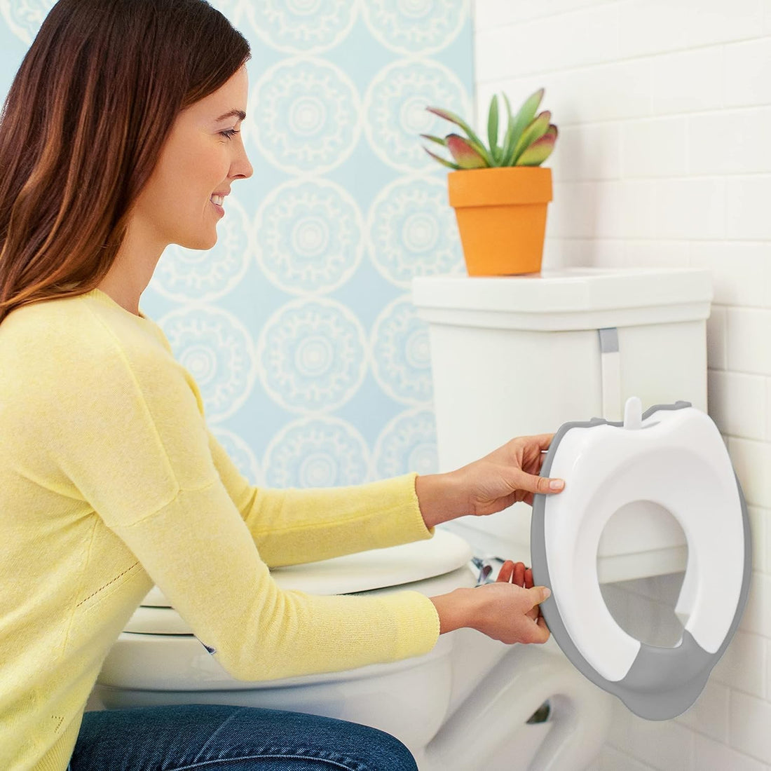 Munchkin® Hooked™ Potty Ring Storage Hook, Grey