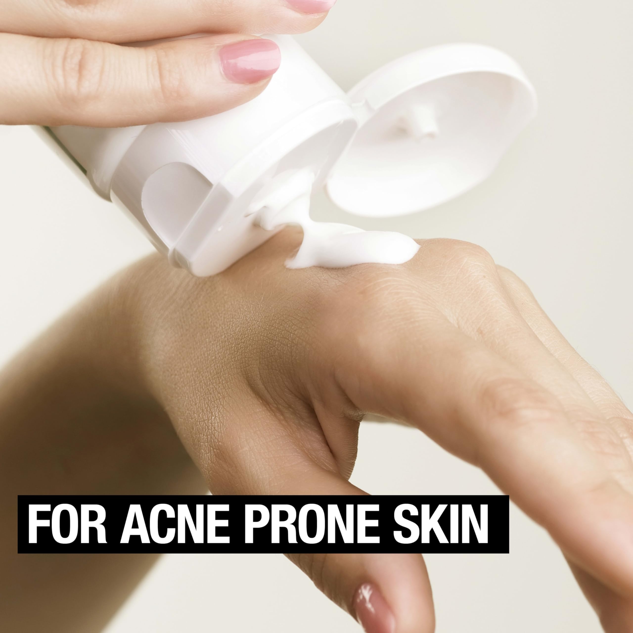 Neutrogena Clear Face Sunscreen Lotion for Acne-Prone Skin, Broad Spectrum SPF 50 Facial Sunscreen for Oily Skin, Oil-, Fragrance- & Oxybenzone-Free Water Resistant Sunscreen, Twin Pack, 2 x 3 fl. oz