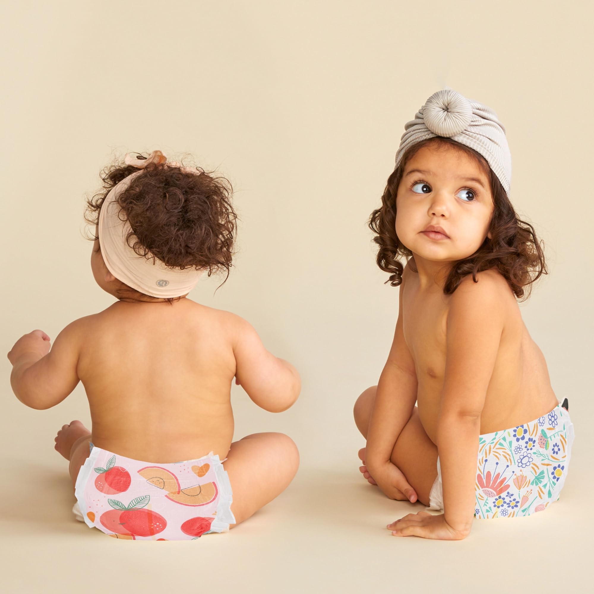 The Honest Company Clean Conscious Diapers for Sensitive Skin | Hypoallergenic, Fragrance Free | Girl Prints | Super Club Box, Size 4 (22-37 lbs), 104 Count (Prints May Temporarily Vary)