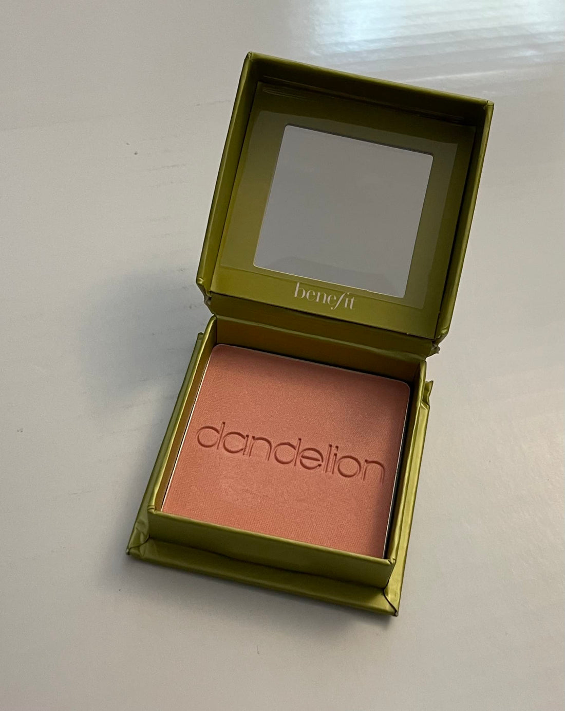 Benefit Cosmetics Dandelion Brightening Face Powder