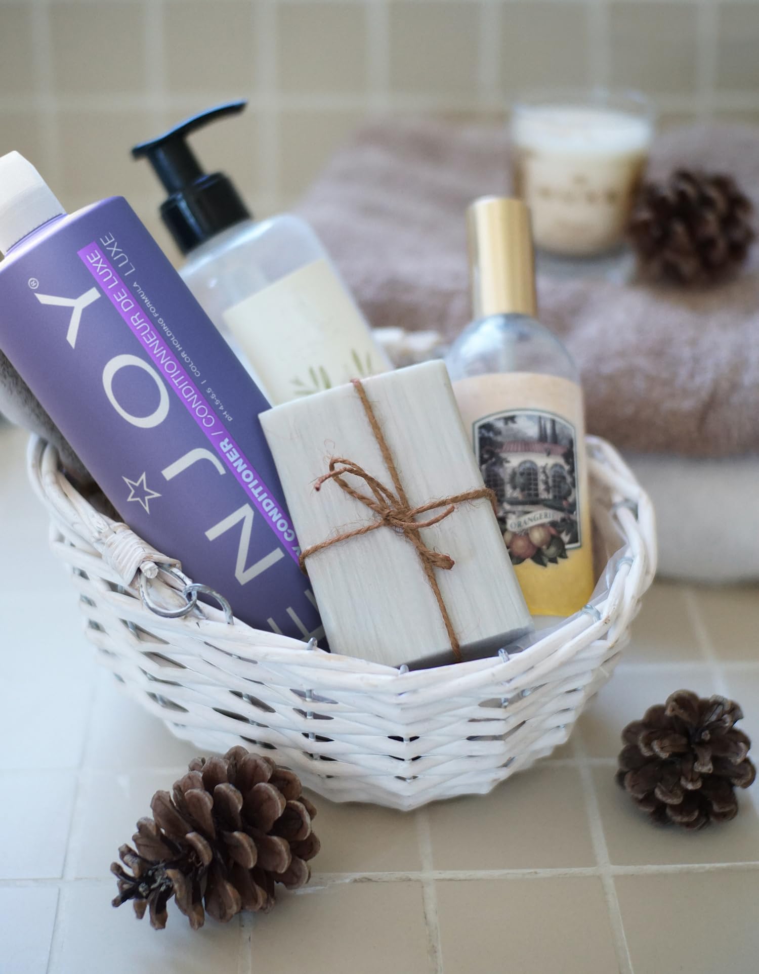 Enjoy Conditioning Spray, 10.1 Ounce