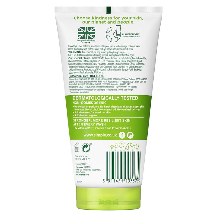 Simple Moistuirising Foaming Facial Wash