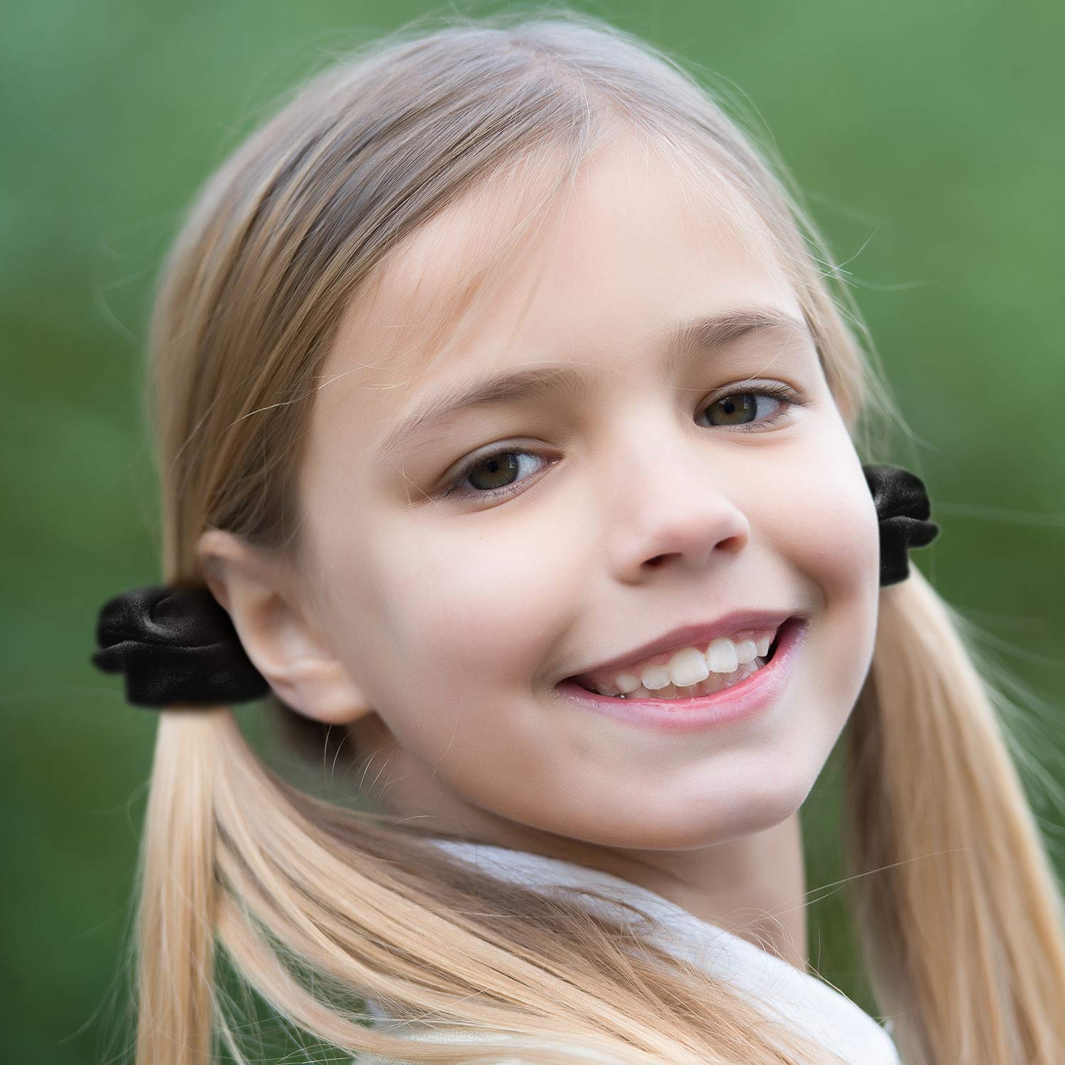 28 Pieces Hair Scrunchies For Hair, Women'S Velvet Elastics Scrunchy Bobbles Soft Hair Bands Hair Ties Black Ponytail Holder