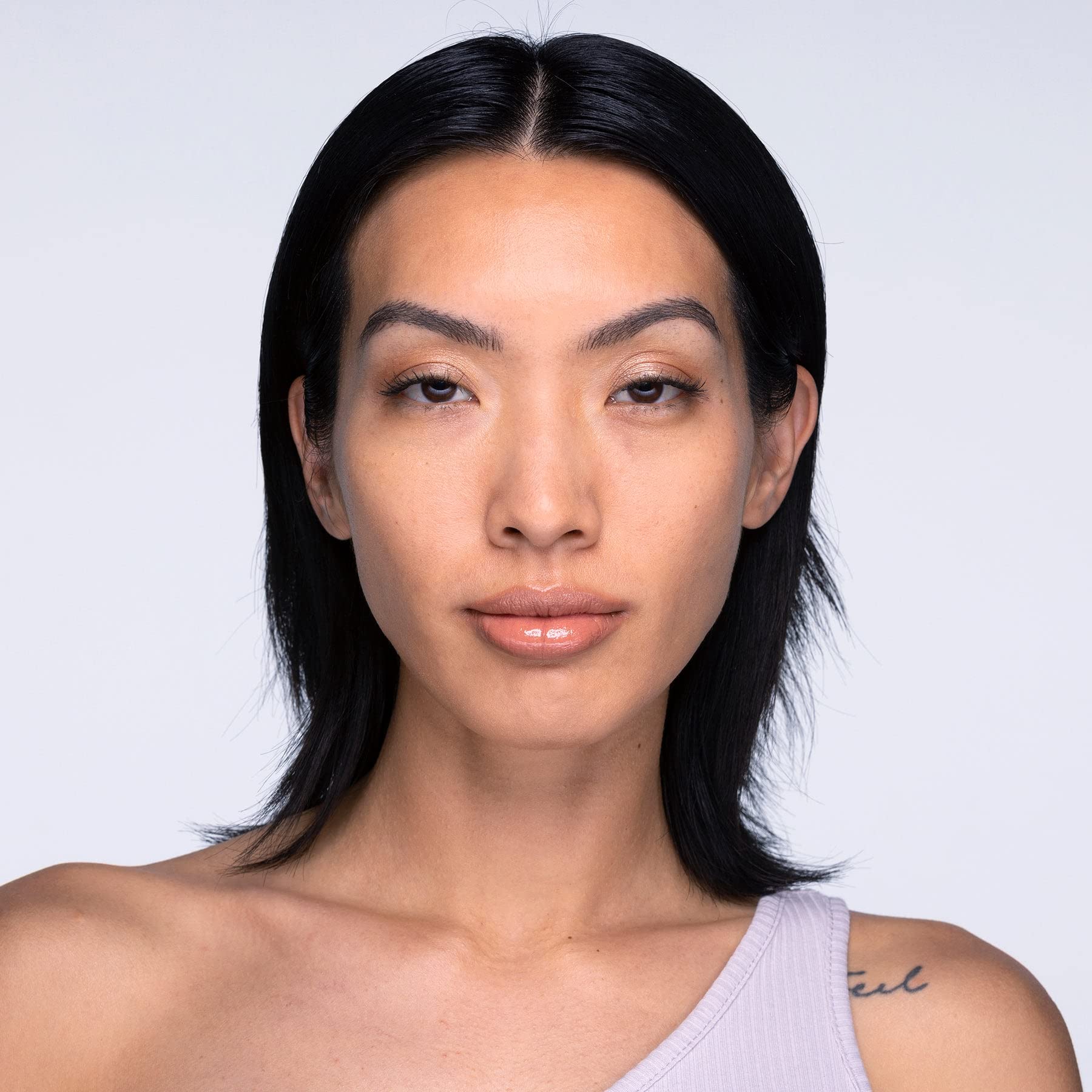 Pacifica Tinted Moisturizer – Kind Tint Serum, Lightweight Hydrating Foundation with Vegan Collagen & Hyaluronic Acid for Dewy Glow, Buildable Coverage, Vegan, 1 fl oz (Shade 17)