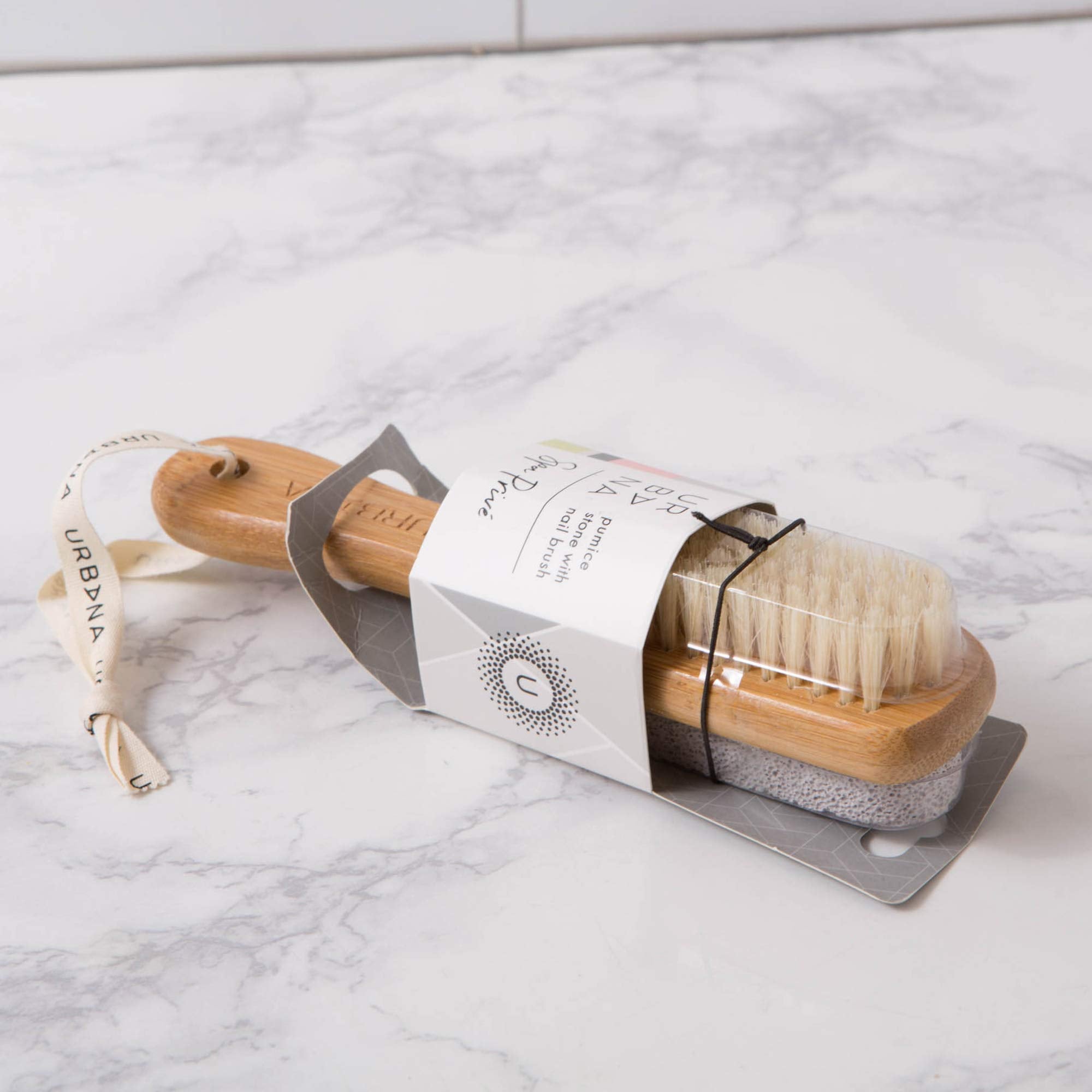 Urbana Spa Prive Pummice Stone and Nail Brush