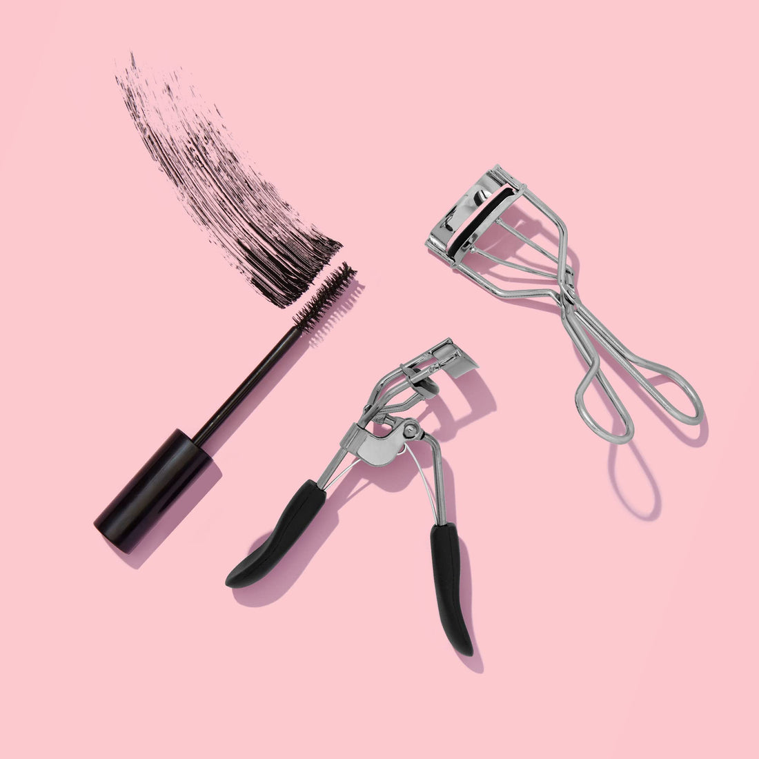 e.l.f. Pro Eyelash Curler, Strong, Contoured, Eye-Opening, Voluminous Lashes, Includes Additional Rubber Replacement Pad, Silver
