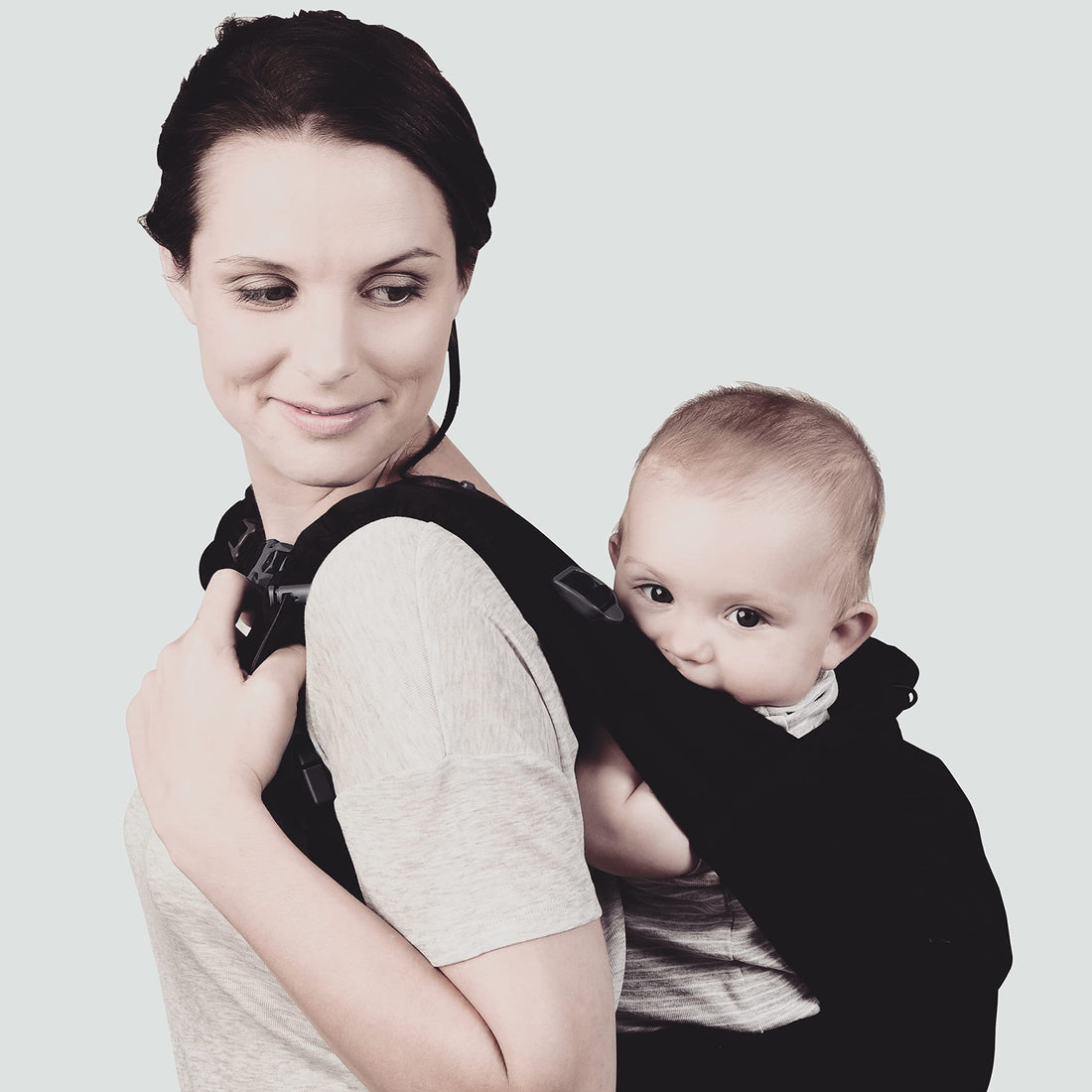 Diono We Made Me Imagine Classic, 3-in-1 Baby Carrier Newborn to Toddler With Front Carry & Back Carry, Ergonomic, Comfortable, Midnight Black