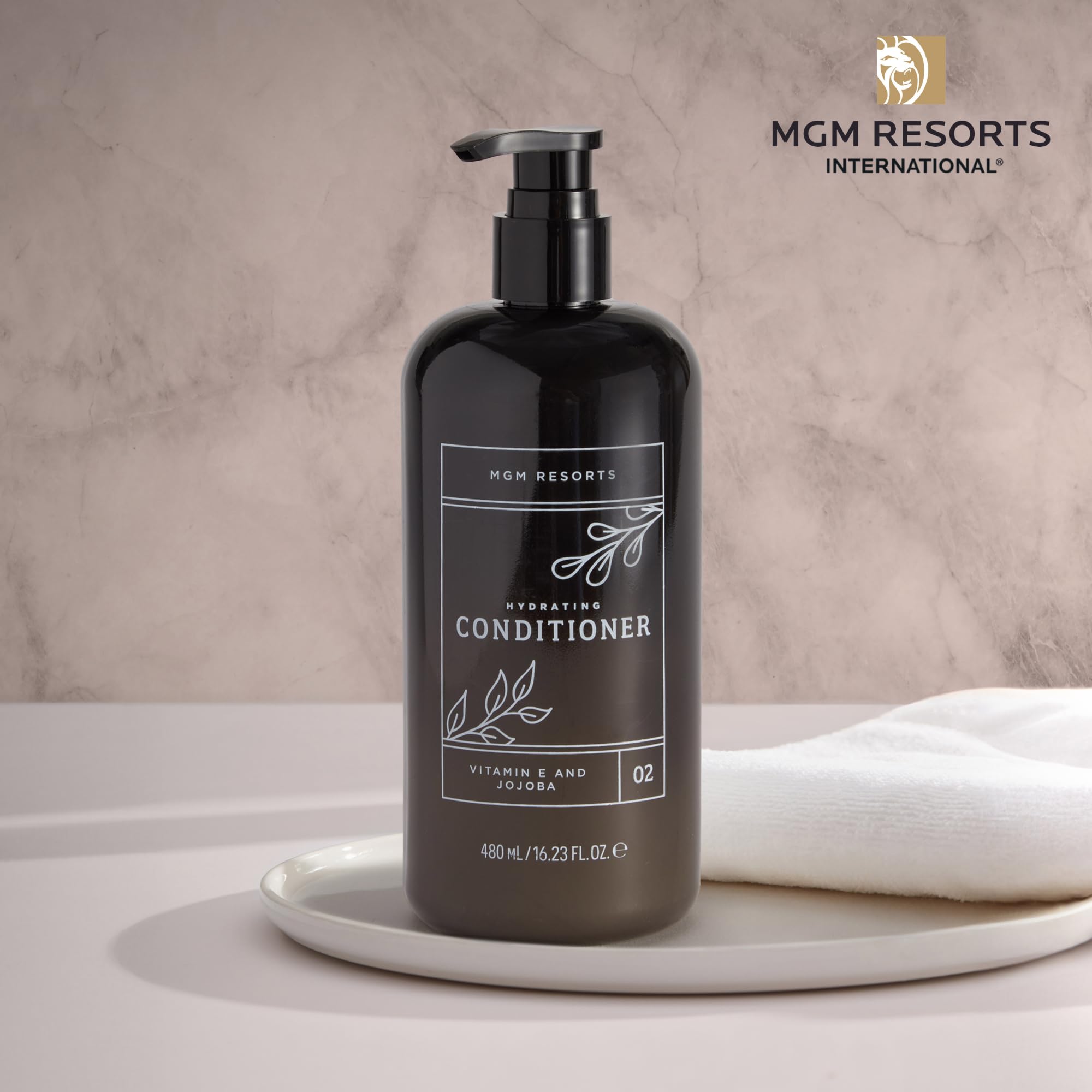 MGM Resorts Hydrating Conditioner - Vitamin E & Jojoba Oil - Scent of Fig, Cranberry & Bergamot - Hotel Conditioner - 16.23 oz
