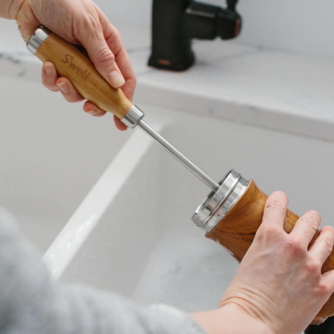 S'well Brush, One Size, Effortlessly Cleans Inside Of S'well Bottles And Containers