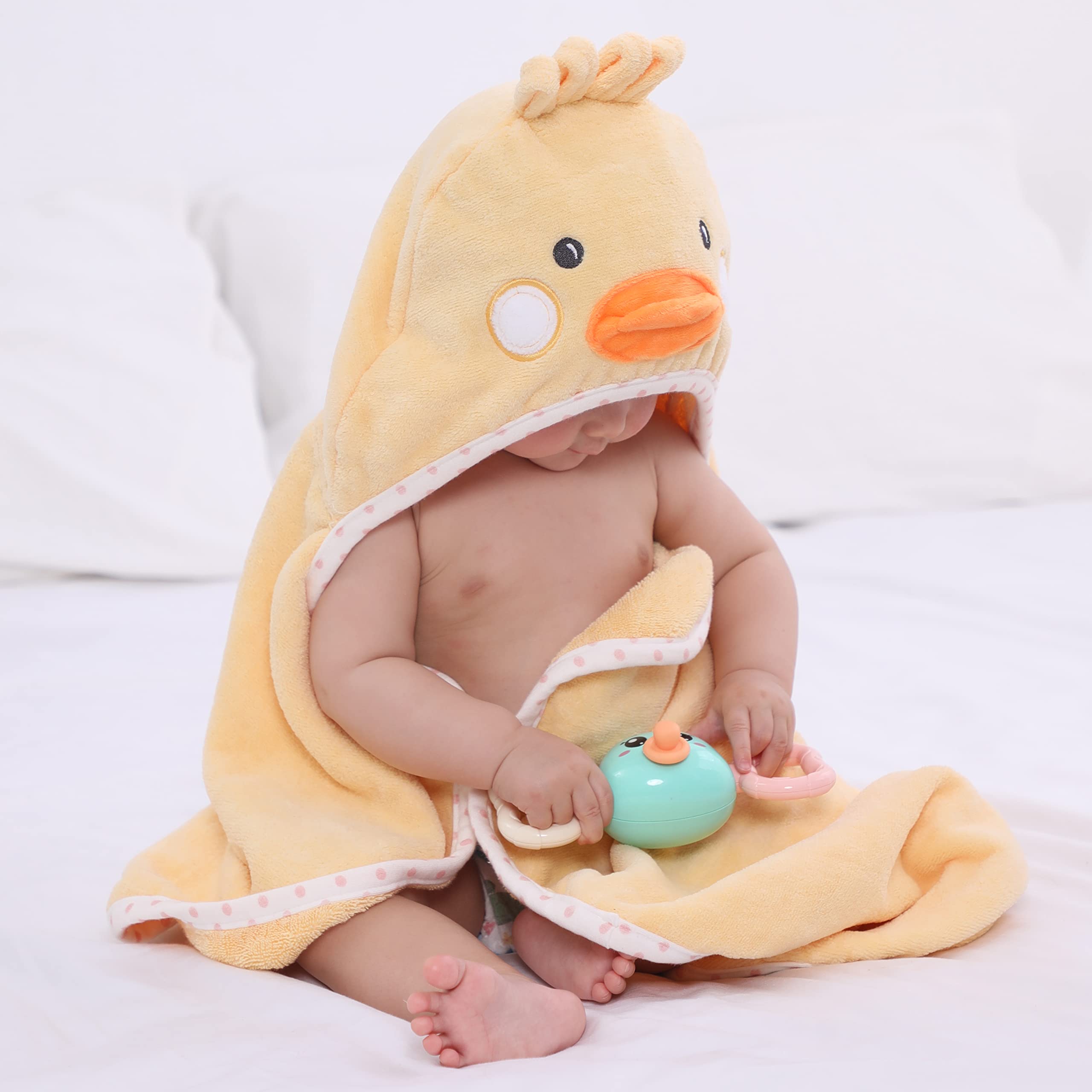 TBEZY Baby Hooded Towel with Unique Animal Design Ultra Soft Thick Cotton Bath Towel for Newborn (Chick)