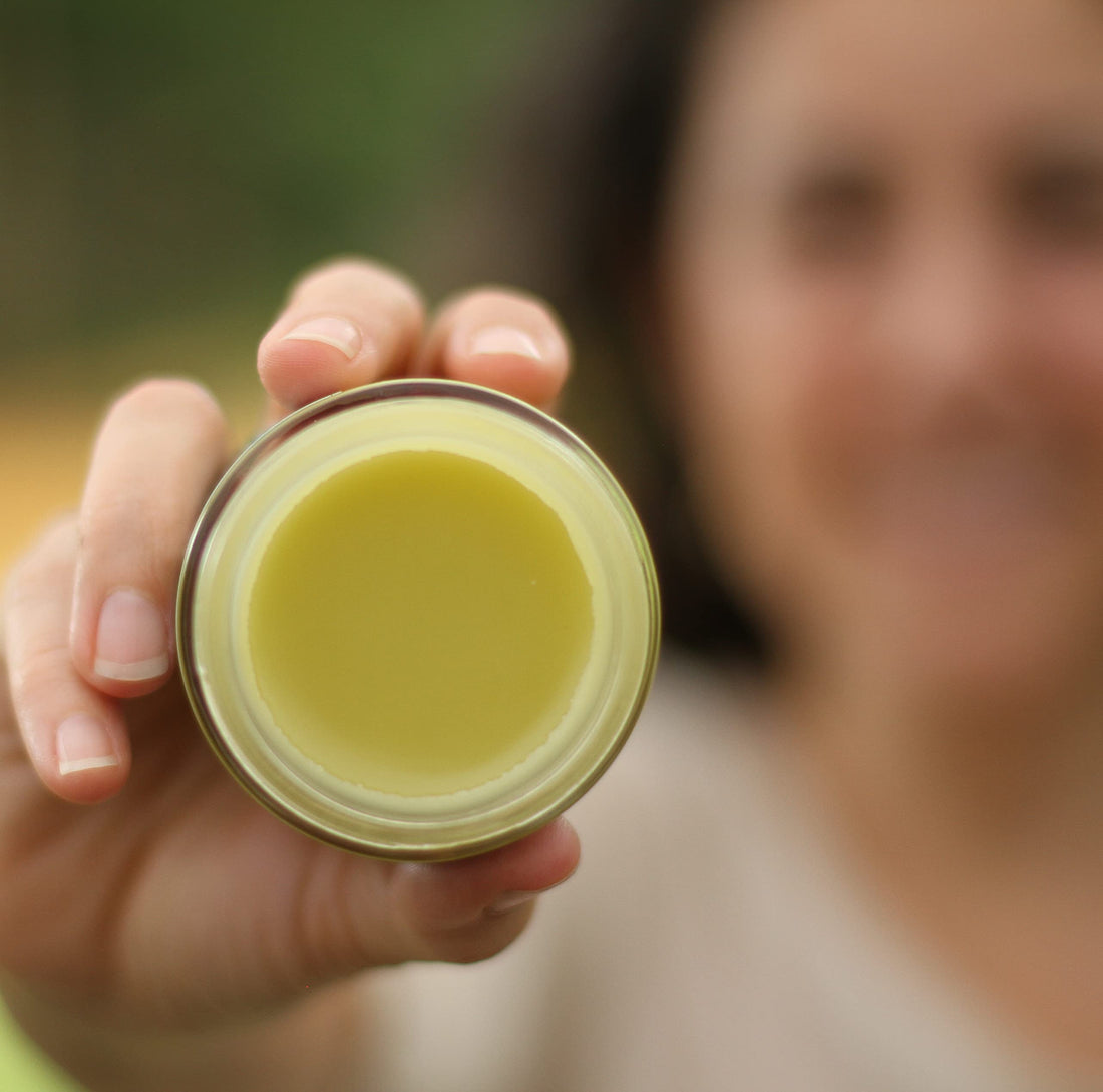 Ora's Amazing Herbal All Purpose Salve, Herbal Healing Skin Balm with Tea Tree, Natural Cream for Dry Cracked Hands, Comfrey Calendula Plantain Thyme Beeswax, Soothing Itch Relief, 4 oz