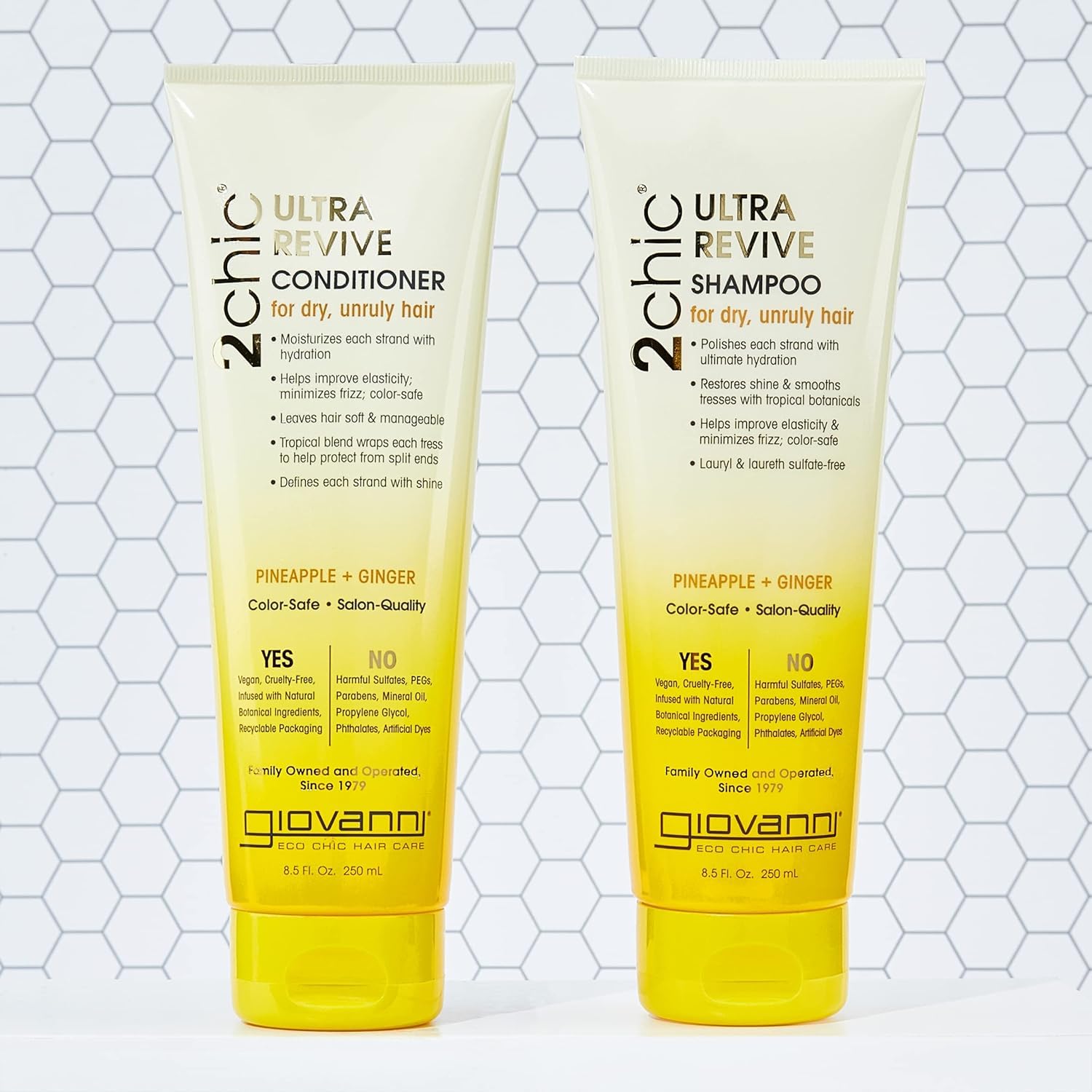 GIOVANNI 2chic Ultra-Revive Shampoo - Pineapple & Ginger to Moisturize Dry Unruly Hair, Coconut, Guava, Aloe Vera, Pro-Vitamin B5, Lauryl & Laureth Sulfate Free, No Parabens, Color Safe - 24 oz