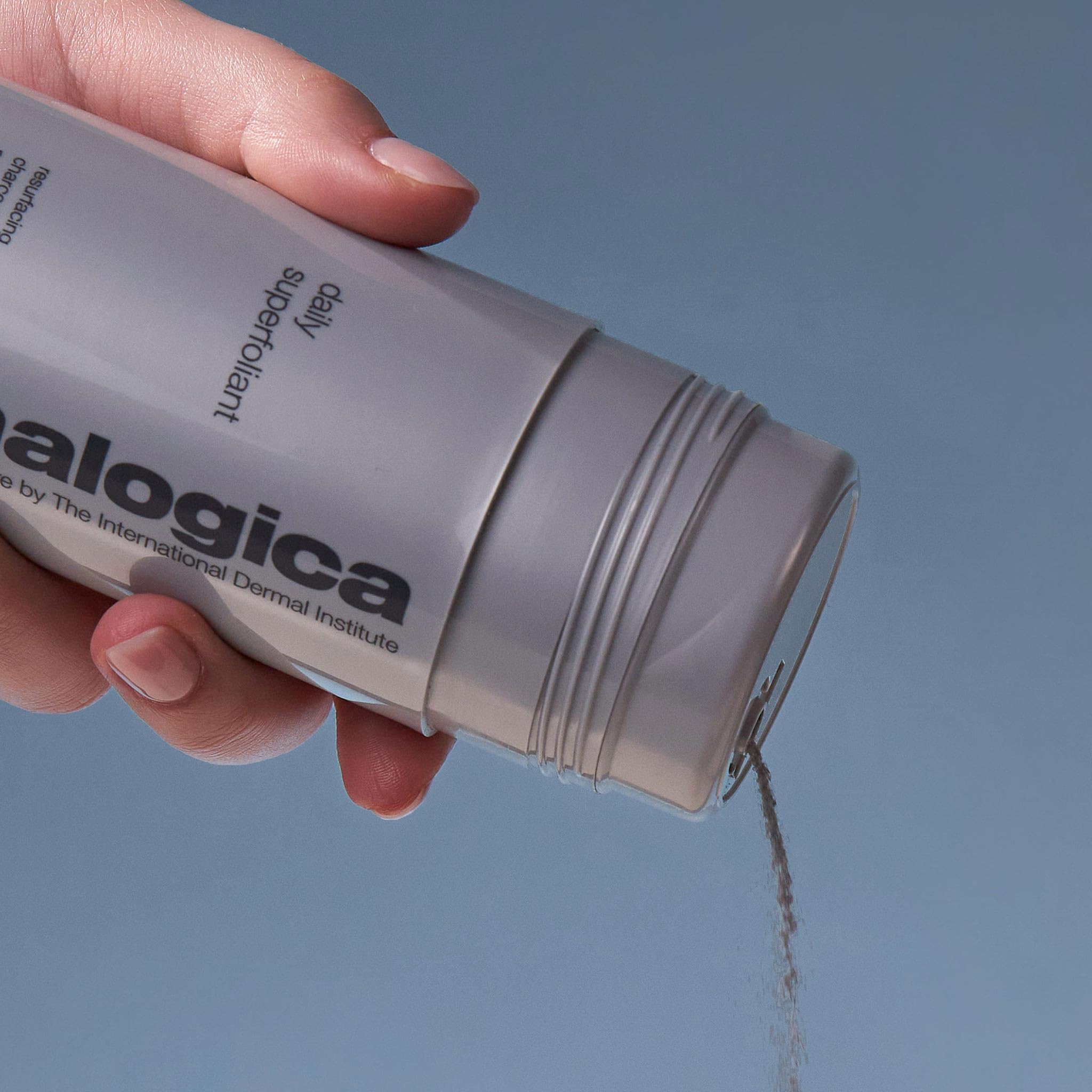 Dermalogica Daily Superfoliant - Deep Pore Face Scrub - Powder Exfoliator that Gently Smoothes and Brightens Skin Fighting Triggers Known To Accelerate Skin Aging