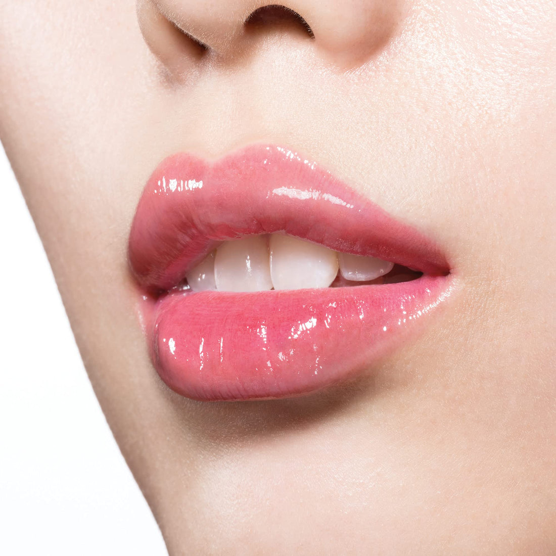 Revlon Kiss Glow Lip Oil, Bouncy Beige, 7.1g