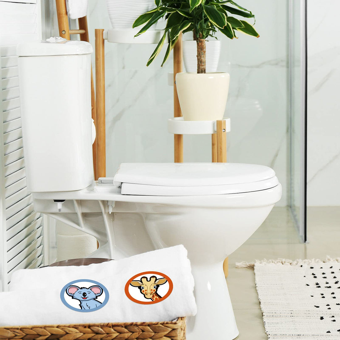 Chinco 120 Pcs Boys Potty Training Targets Boys Potty Targets Aids Flushable Pee Training Chart for Toddlers Use(Animals Styles)