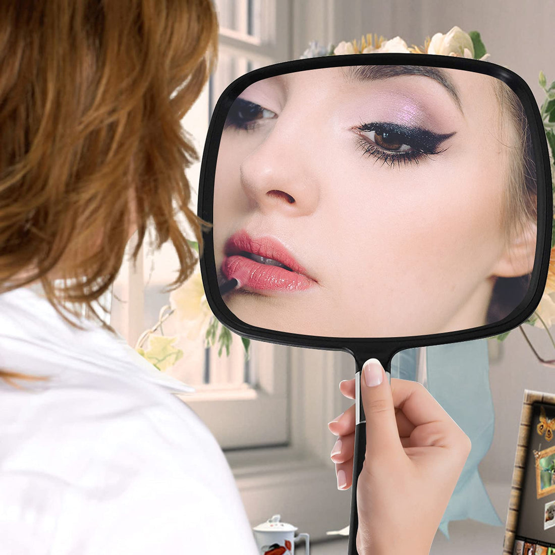 Snowflakes Hand Held Mirror, Large and Comfy Hand Mirror with Handle for Salon (Black)