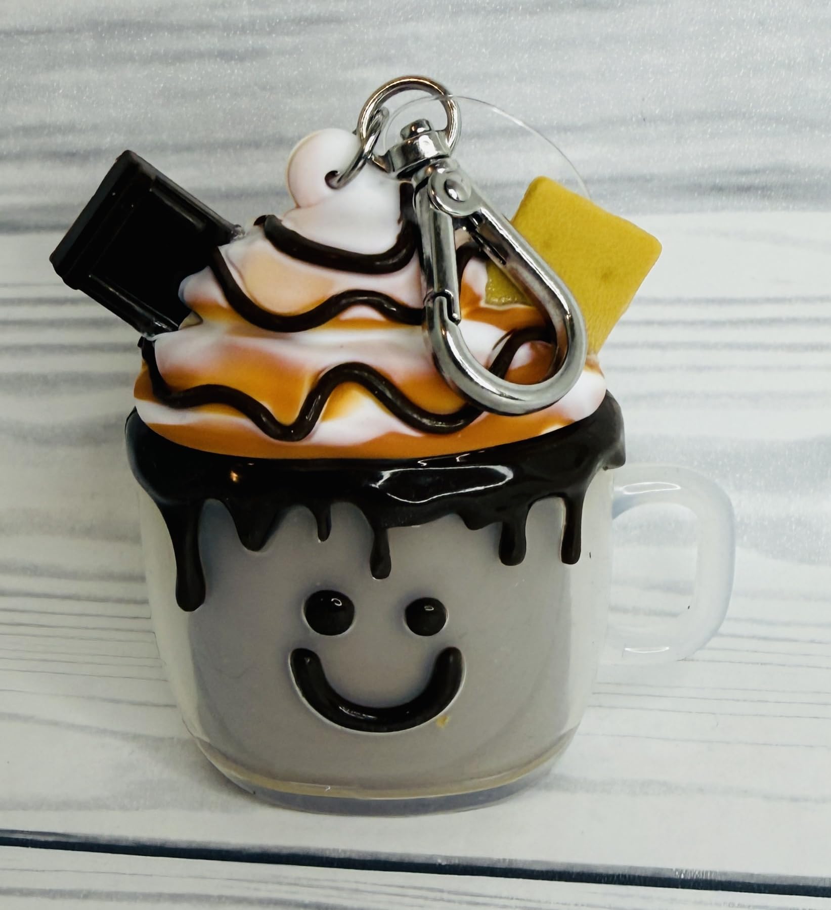 Bath and Body Works S'mores Latté Pocketbac Hand Sanitzer Holder