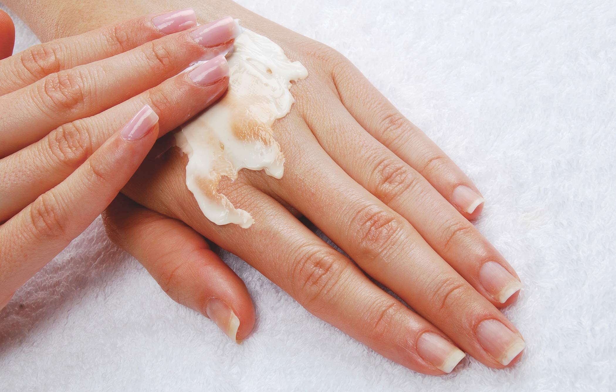 Cuccio Naturale Spa Milk & Honey Butter  4 oz.