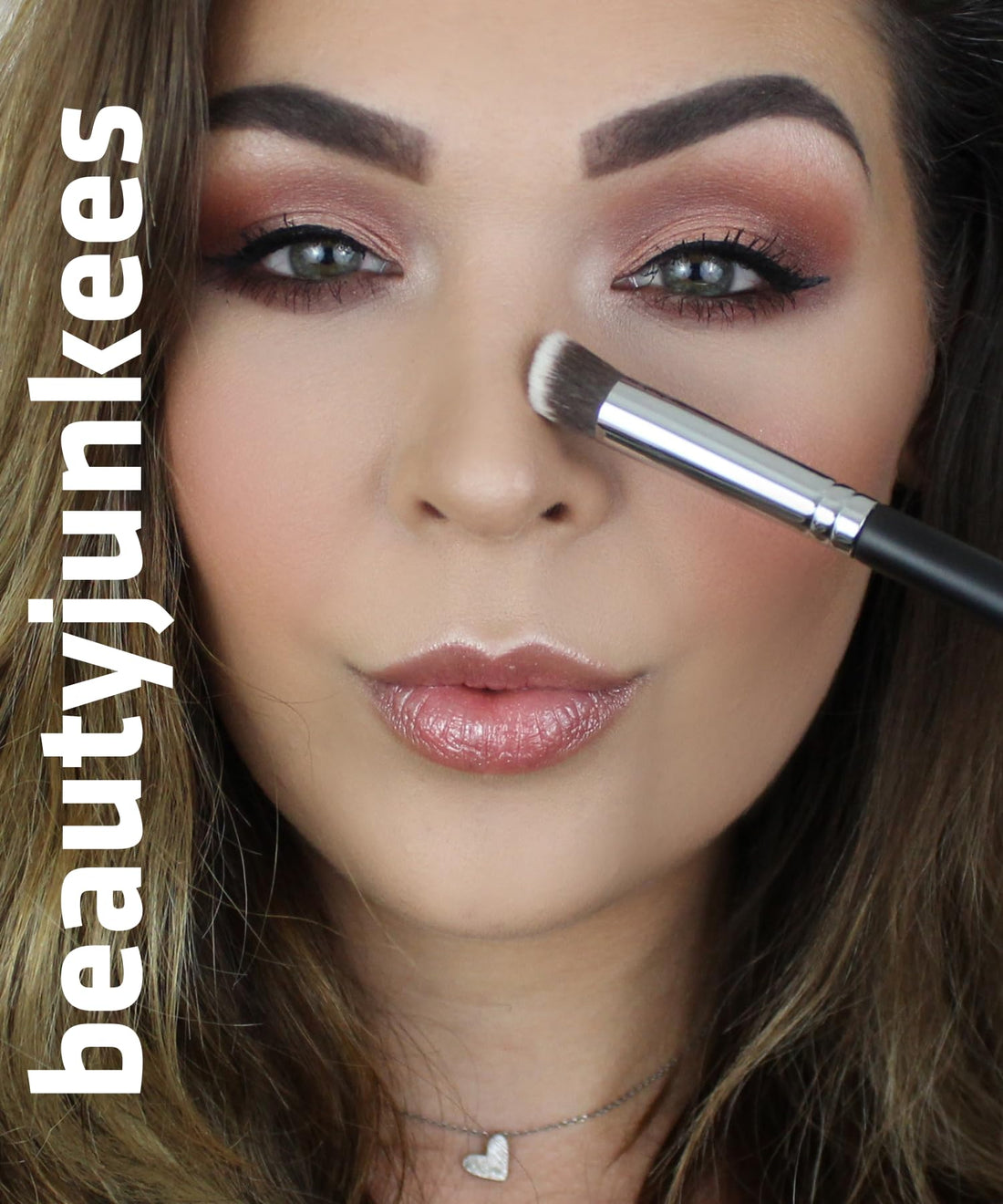 Contouring Brush: Flat Angle Makeup Brush Best for Precision Contouring & Brow Definition (Small, Synthetic) - Beauty Junkees