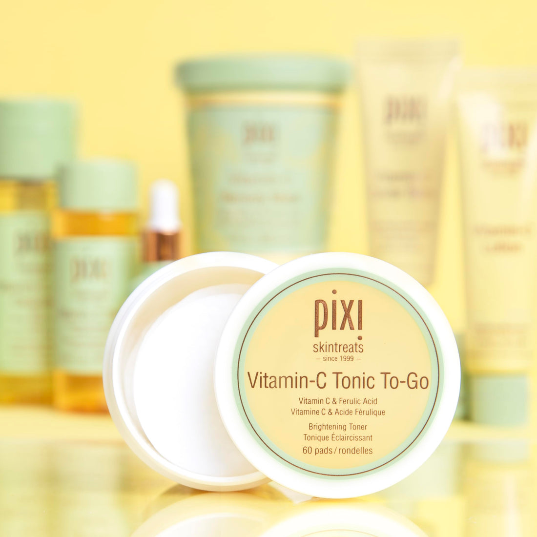 Pixi Vitamin-C Tonic to-Go, Brightening & Toning, Containing Vitamin-C & Probiotics, Boosting Skin Luminosity, Alcohol-Free Daily Balancing Toner Pads On The Go, 60 Pads