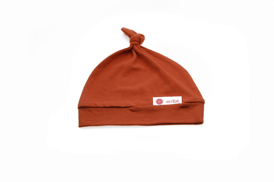 embé 2-Way Starter Swaddle Blanket Wrap and Beanie for Babies 0-3 Months - Rust, 6-14 lbs | Legs in & Out Design | Secure Zipper Stops Unraveling | Stage 1 Sleep