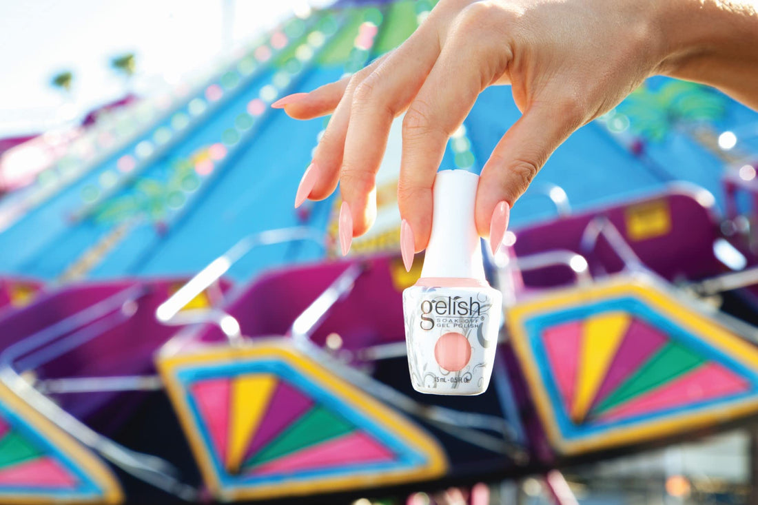 Morgan Taylor - Professional Nail Lacquer - All About the Pout - 15 mL / 0.5oz