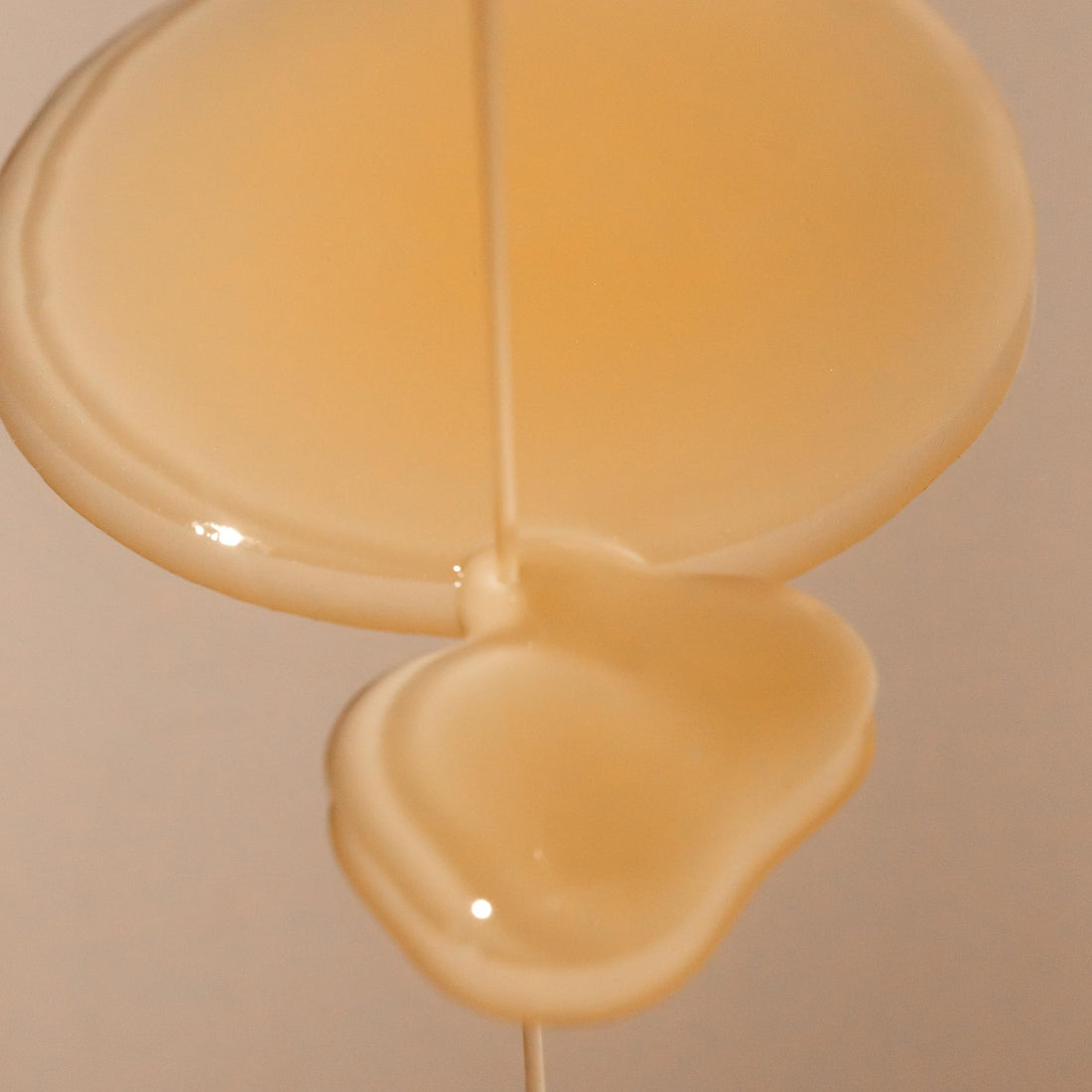 Summer Fridays CC Me Serum with Vitamin C + Niacinamide - Brightening + Hydrating Face Serum to Improve Skin Tone + Reduce Appearance of Dark Spots Over Time (1 Fl Oz)