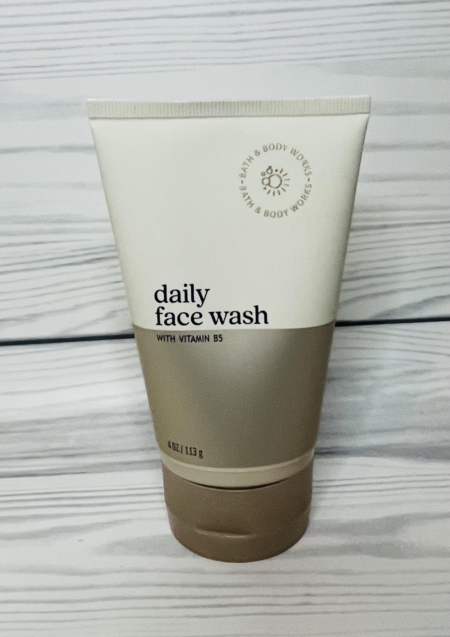 Bath and Body Works Face Essentials Gift Set Includes Daily Face Wash (4 oz), Daily Face Lotion (3.4 oz) and Clay Face Mask (6.5 oz)