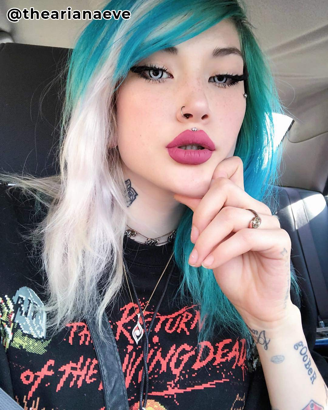 Arctic Fox Semi Permanent Hair Color Dye 4 Ounce (Aquamarine)