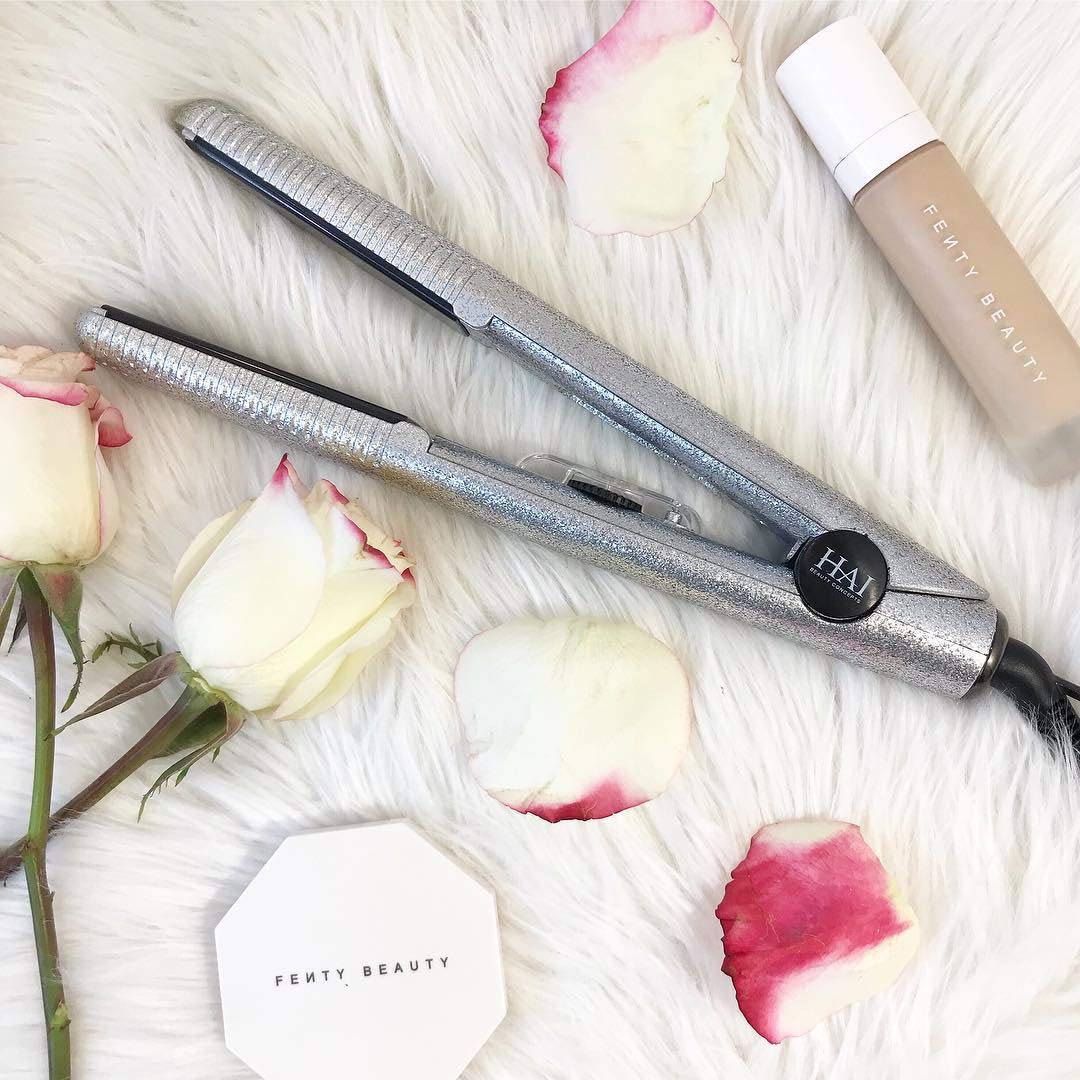 Limelight By Hai - Hollywood Collection - 1 Inch Ceramic Flat Iron - Dual Voltage Hair Straightener