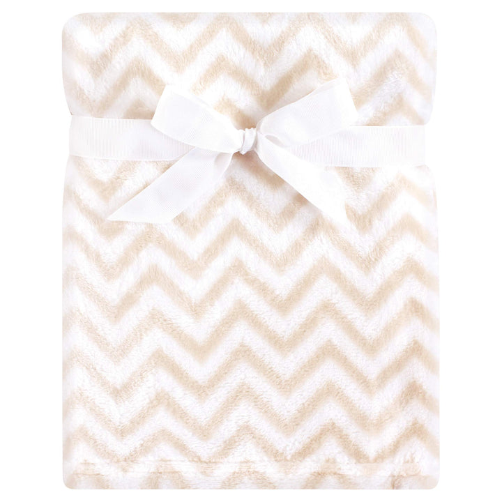 Hudson Baby Unisex Baby Silky Plush and Coral Fleece Blanket, Tan Chevron, 30x40 inches