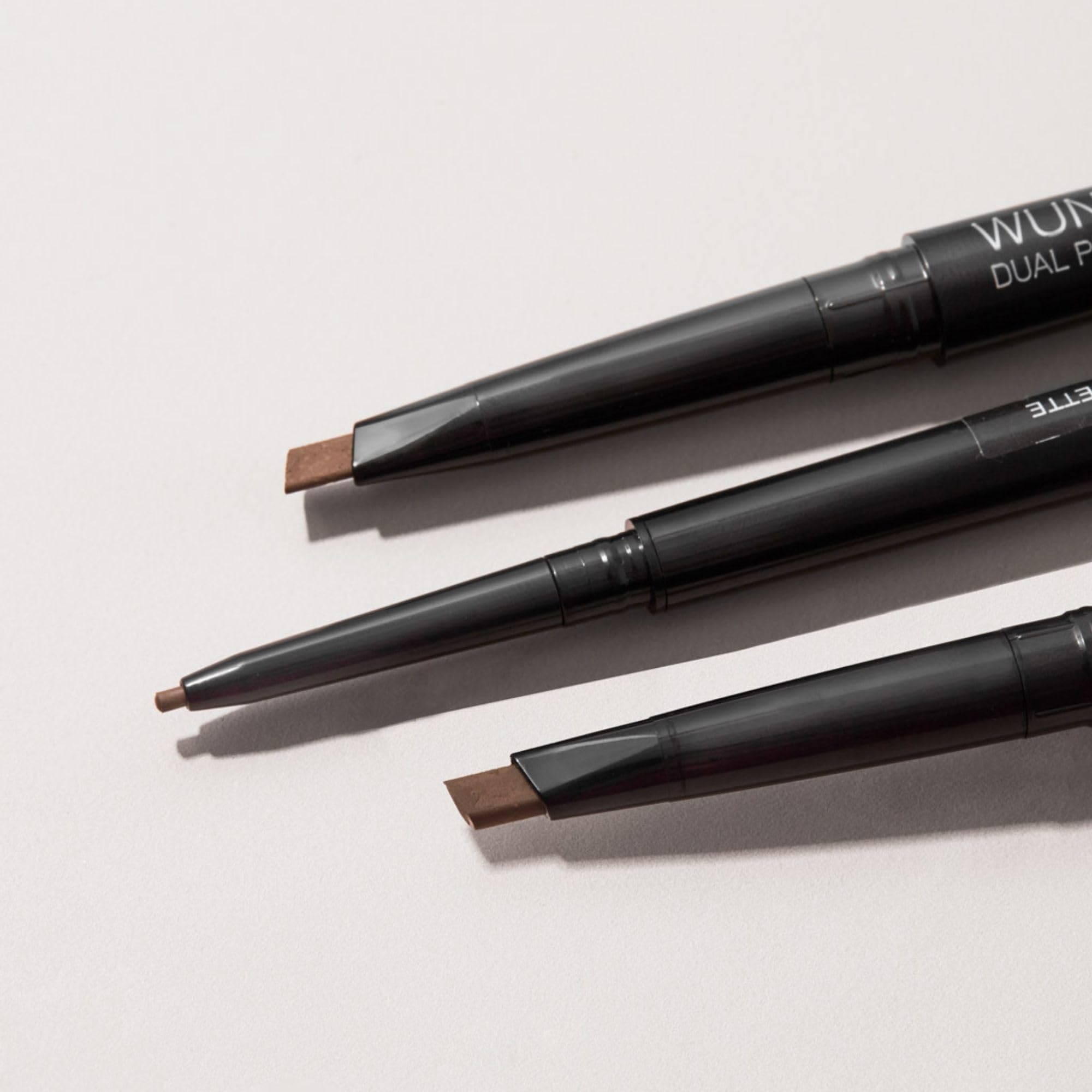 Wunder2 Dual Brow Liner Makeup Eyebrow Pencil With Angled Tip and Ultra Fine Tip Dual Precision, Blonde