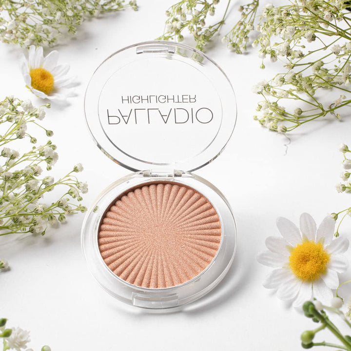 Palladio Sunkissed Highlighter, radiant shades that sculpts, defines, and highlights in a creamy soft application (Sunset)