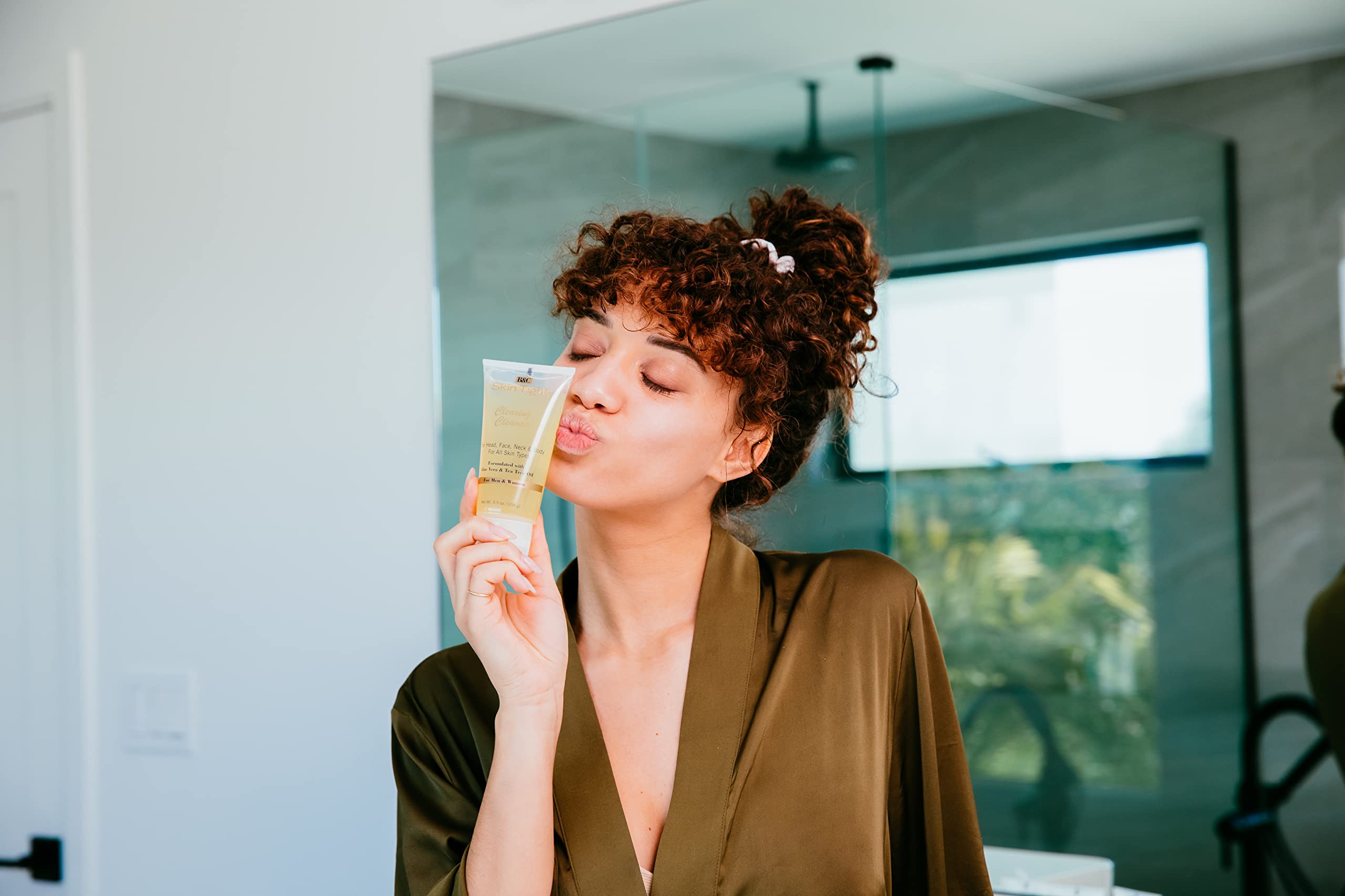 B&C Skin Tight Clearing Cleanser, 3.5oz by B&C