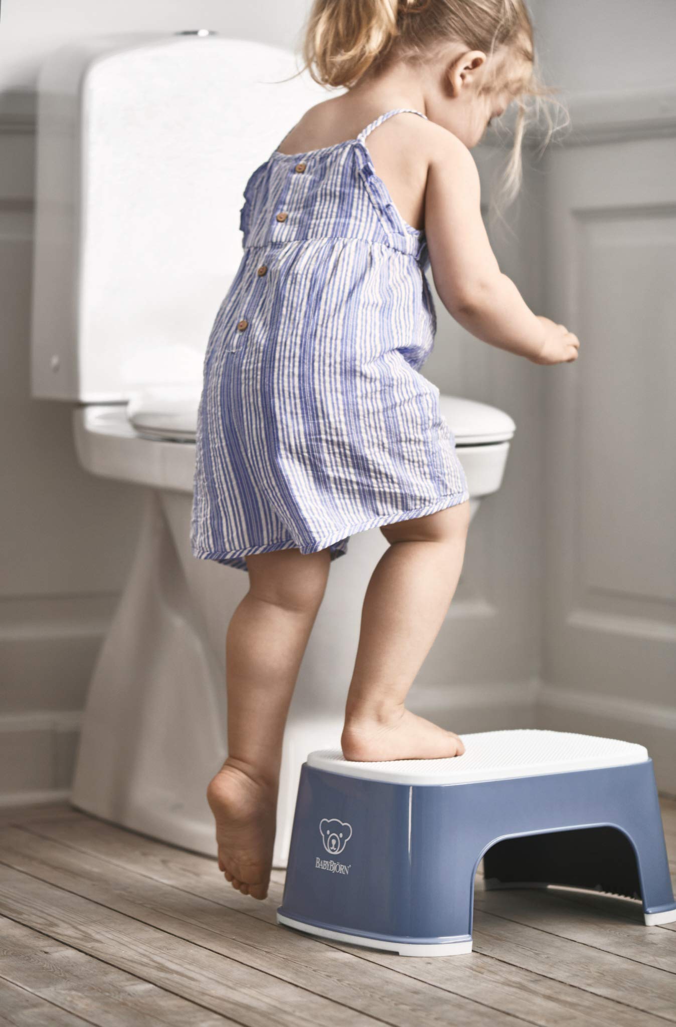 BabyBjörn Step Stool, Deep Blue/White