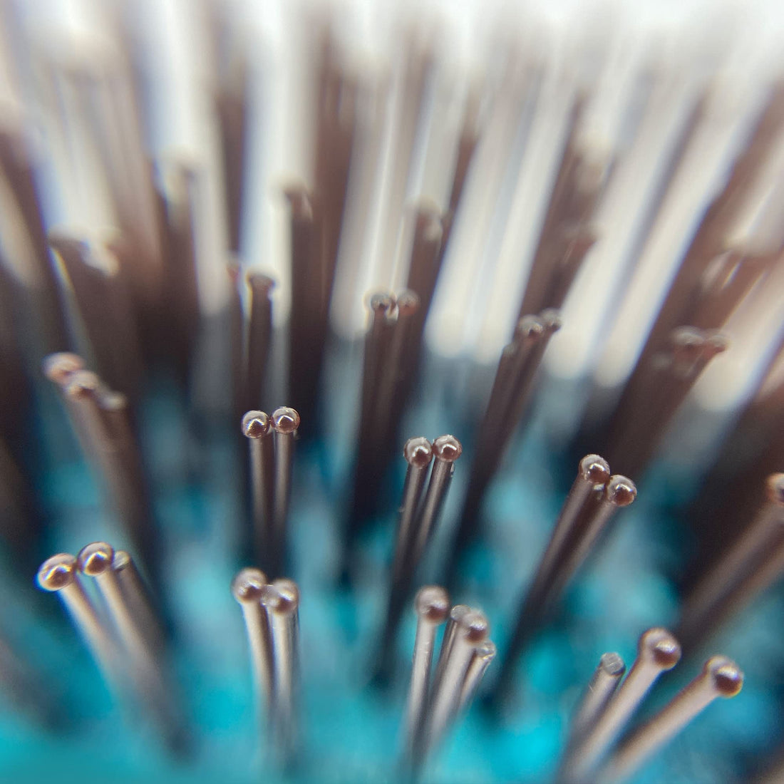 Phillips Brush Emerald Light Touch 6 Hair Brush Part Of The Gem Collection