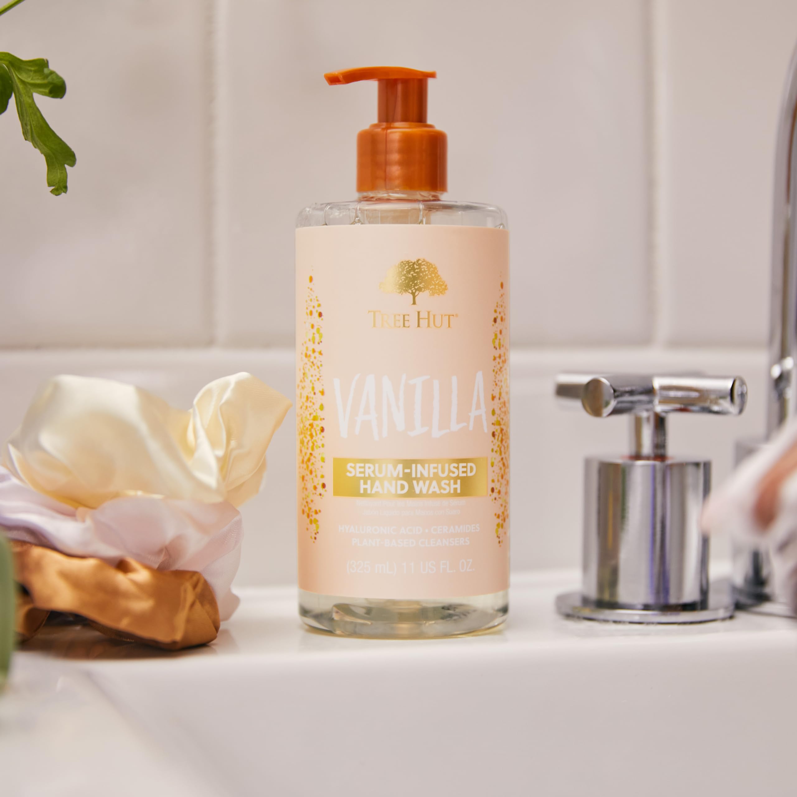 Tree Hut Vanilla Serum Infused Hand Wash | Nourish & Hydrate Hands with Strengthening Skin Care | Long Lasting Scent | Cleanse & Lock in Moisture | 11 fl oz.