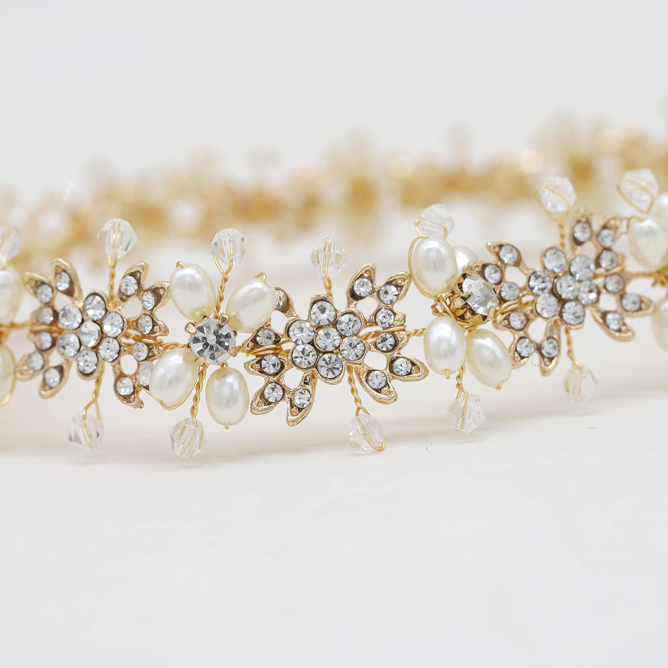 Ammei Bridal Headpiece Flower Design Wedding Headband Bridal Hair Accessories (Gold)