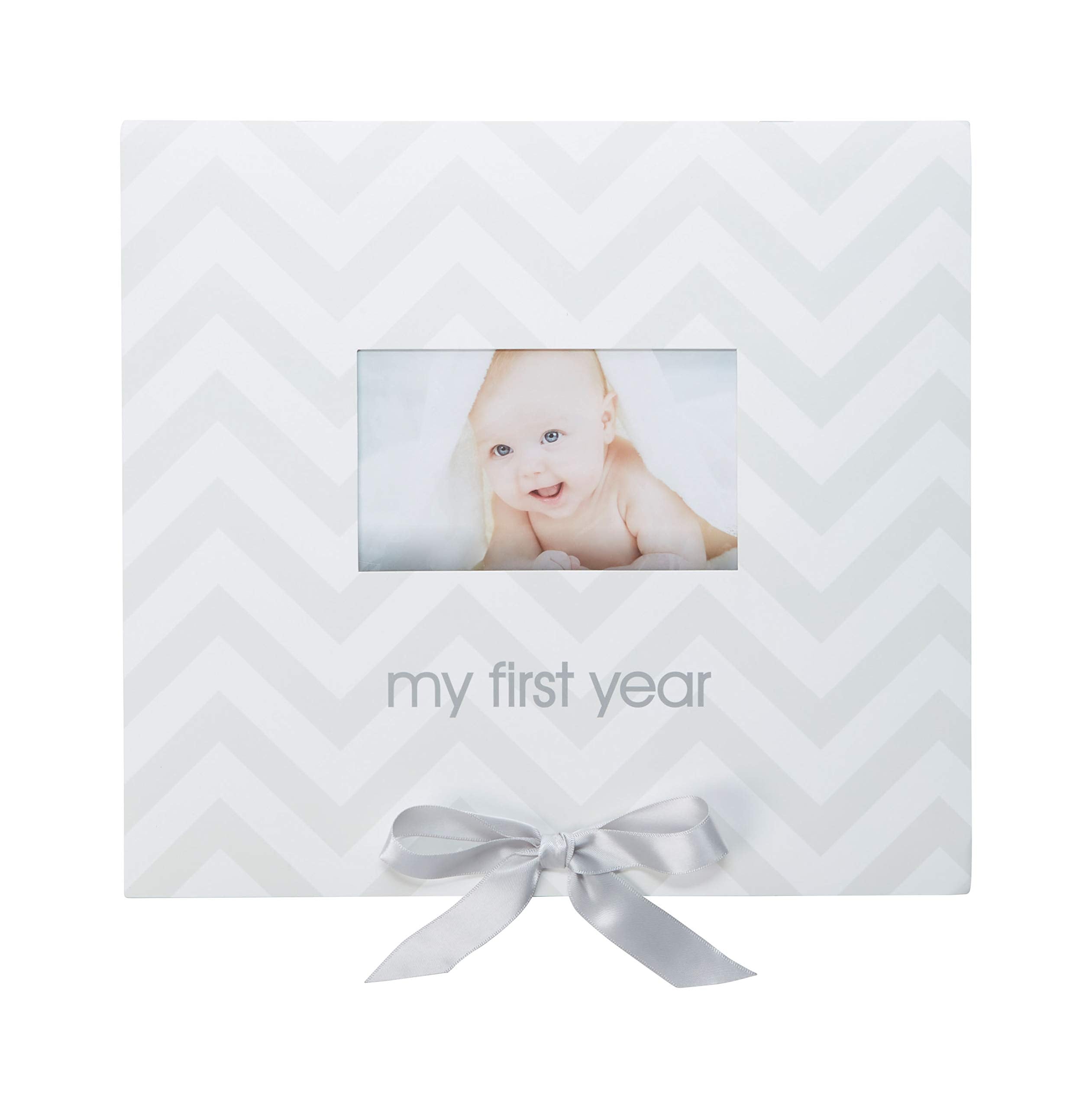 Pearhead Baby's First Year Calendar, Track Every Milestone and Memory, Full Year Milestone Tracker, Baby Keepsake, Gift For Baby Girl and Baby Boy, Gray Chevron