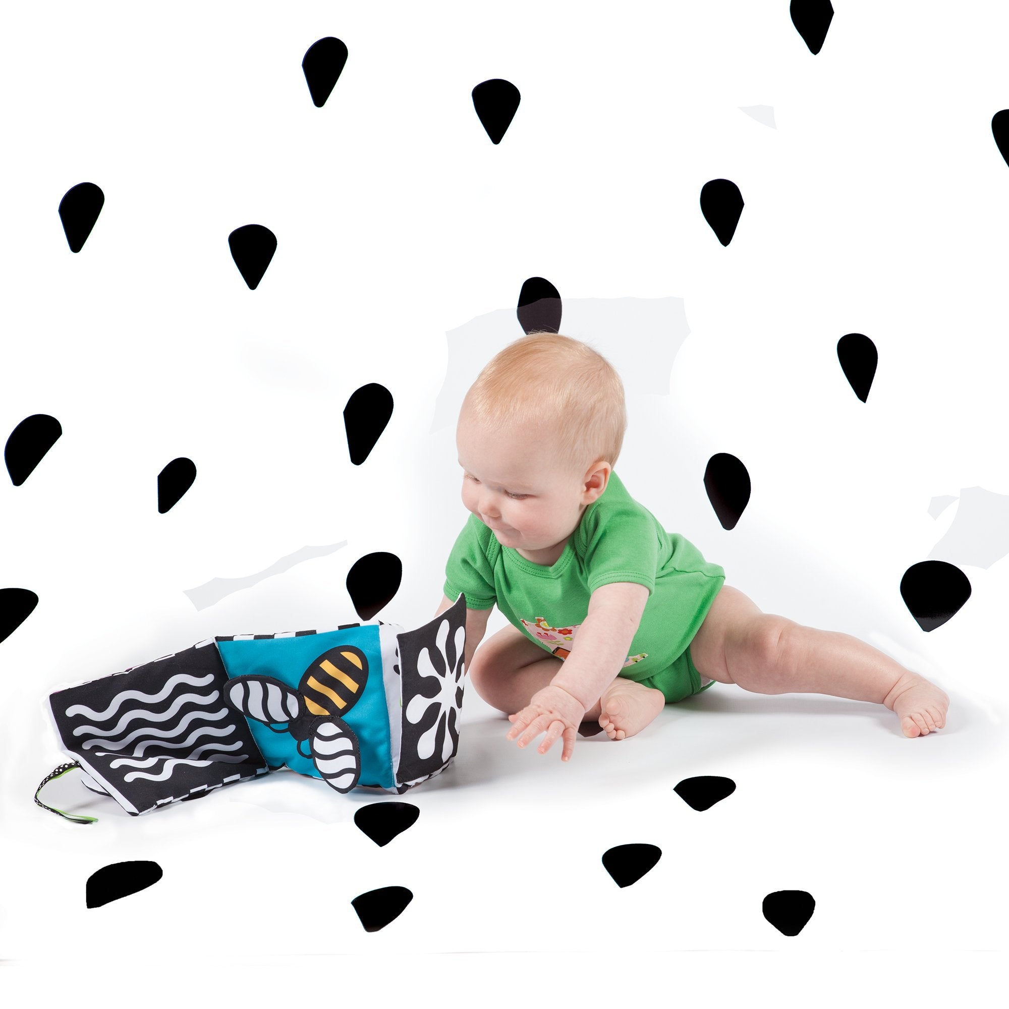 Manhattan Toy Wimmer-Ferguson Nursery Novel Soft Cloth Book