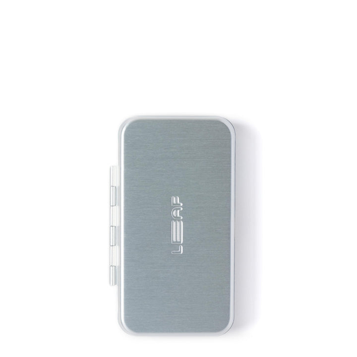 Leaf Shave | The Twig Razor & Thorn Razor Case, Silver - Portable Aluminium and Silicone Travel Case